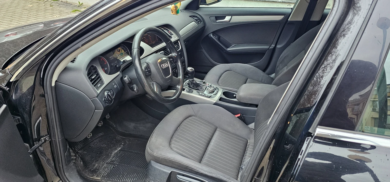 Audi A4 3.0, снимка 10 - Автомобили и джипове - 56218731