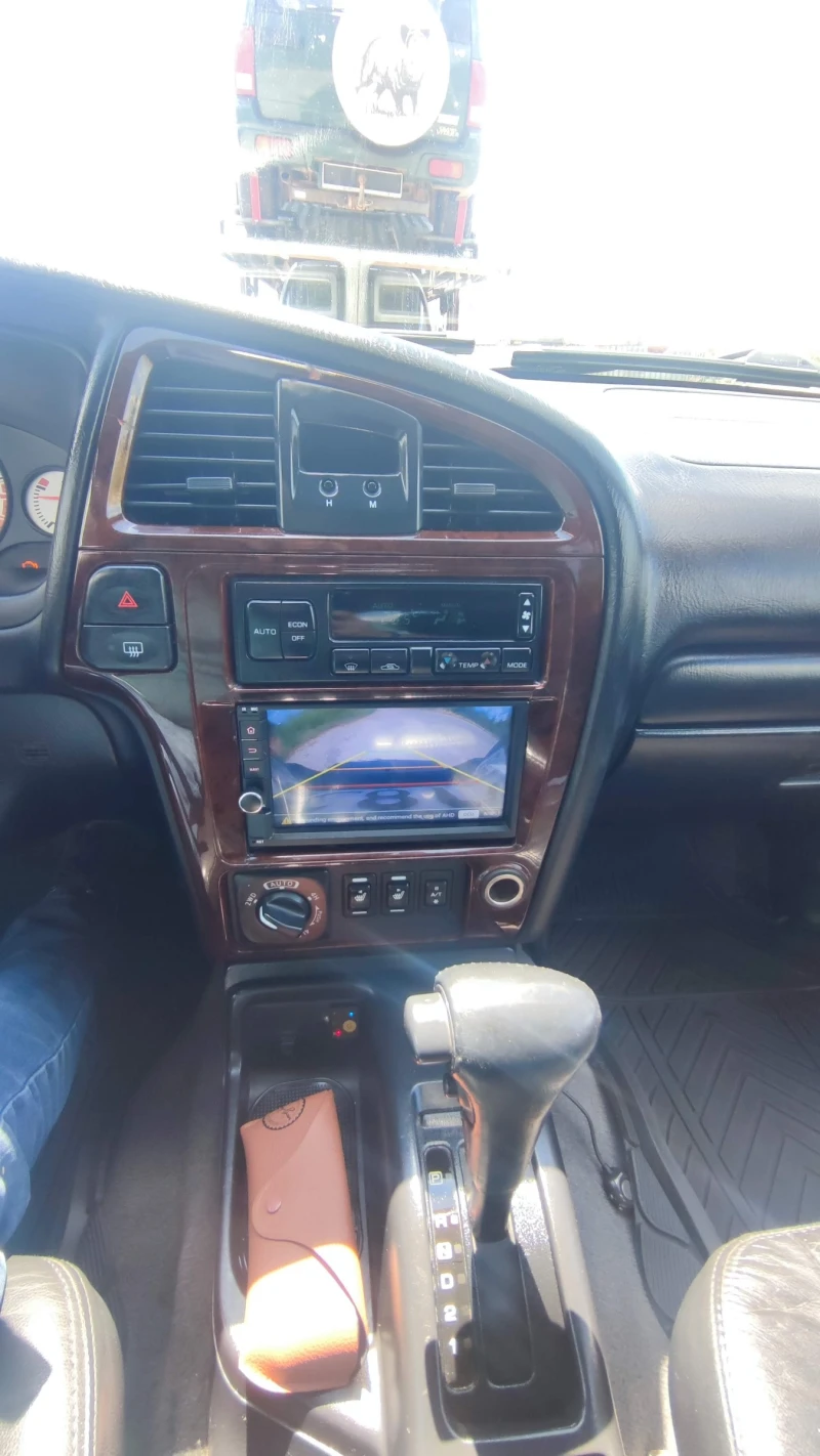 Nissan Pathfinder 3.5 i V6 24V (220 кс) 4WD, снимка 9 - Автомобили и джипове - 47436807