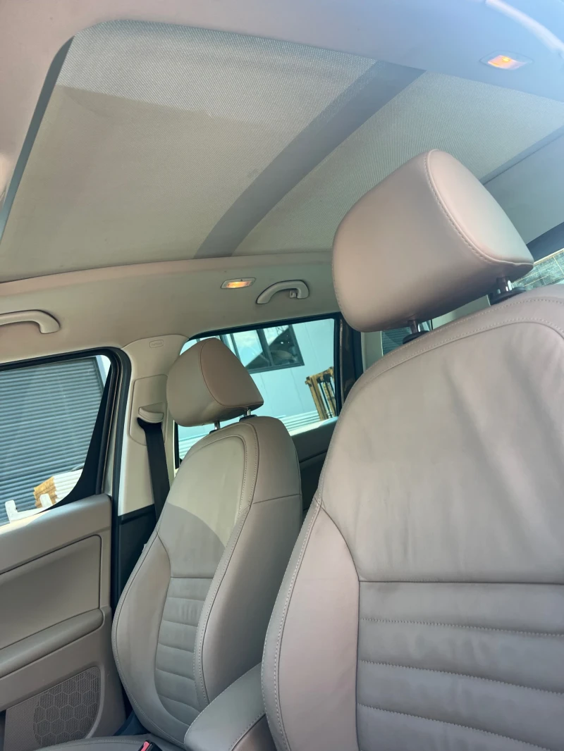 Skoda Yeti 2.0TDI 4X4 Панорама , снимка 10 - Автомобили и джипове - 52347235