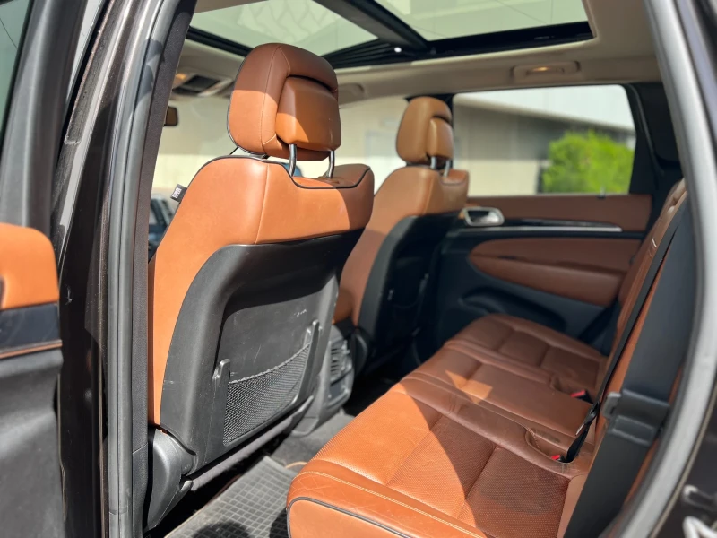 Jeep Grand cherokee 3.0CRD-Overland Лизинг през Уникредит по 365 лв, снимка 15 - Автомобили и джипове - 51492625