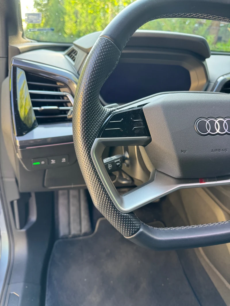 Audi Q4 Quattro E50, S-line, снимка 7 - Автомобили и джипове - 52384836