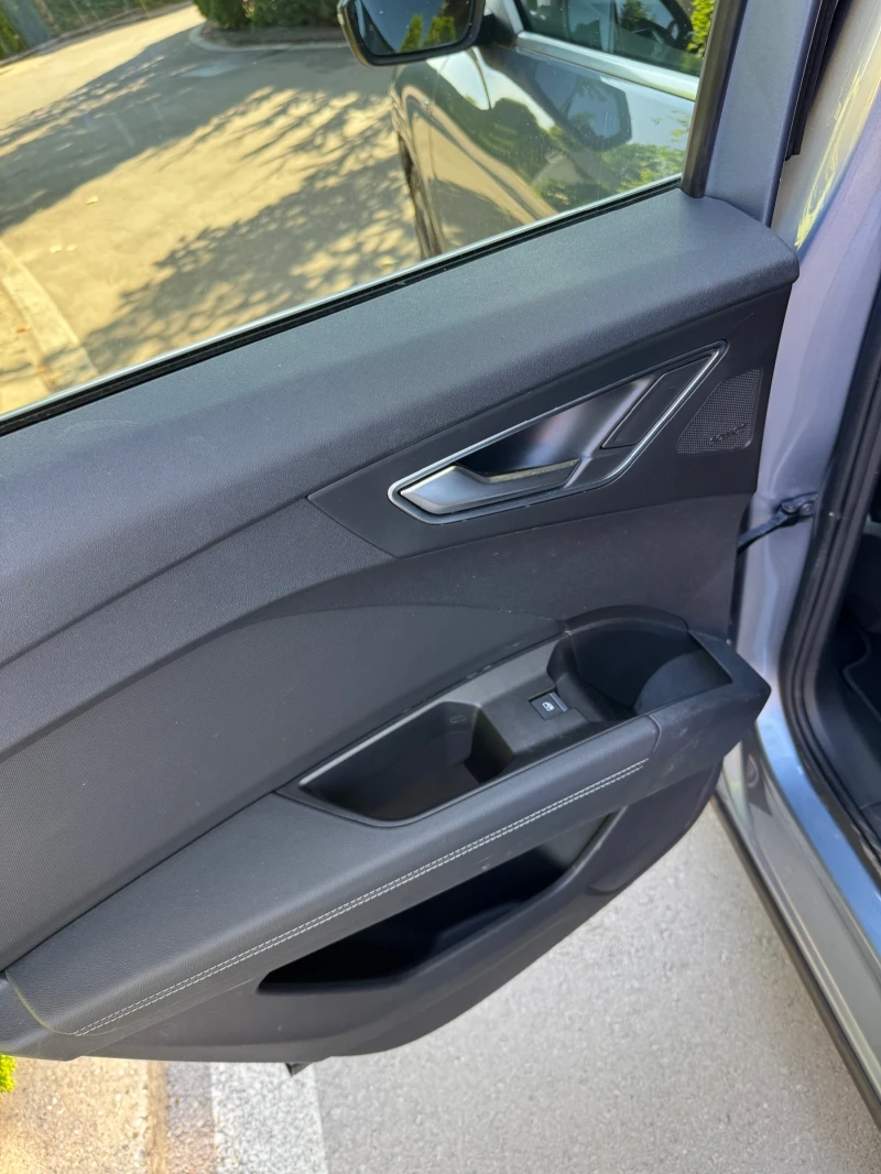 Audi Q4 Quattro E50, S-line, снимка 11 - Автомобили и джипове - 52384836