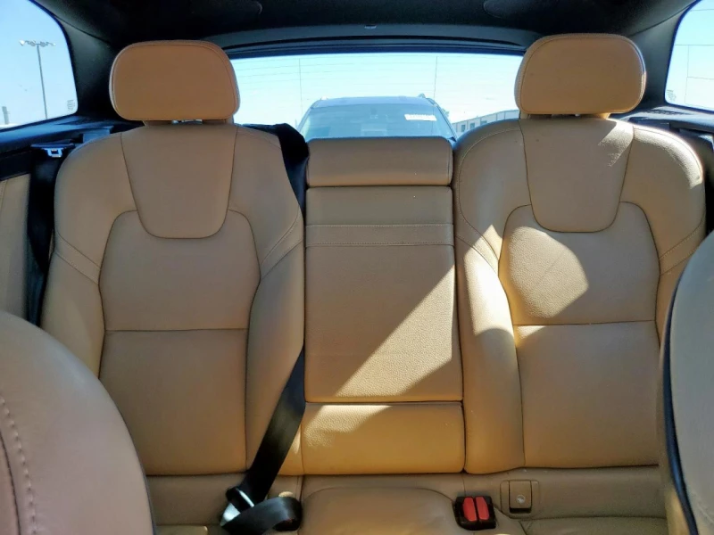 Volvo XC60 T5 INSCRIPTION, снимка 10 - Автомобили и джипове - 52393509