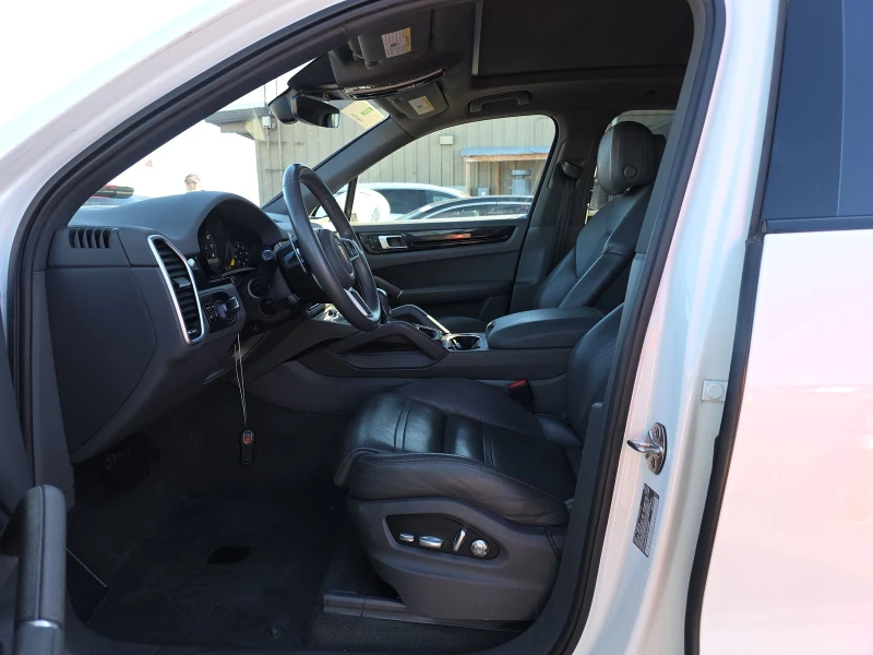 Porsche Cayenne ДИСТРОНИК* ОБДУХ * БОСЕ, снимка 11 - Автомобили и джипове - 52752280