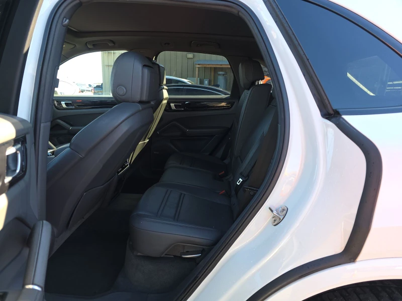 Porsche Cayenne ДИСТРОНИК* ОБДУХ * БОСЕ, снимка 8 - Автомобили и джипове - 52752280