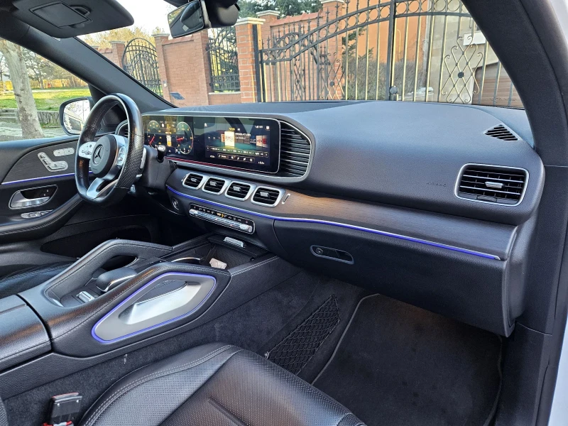 Mercedes-Benz GLE 400 4-MATIC /AMG/AIRMATIC/BI-TURBO/BURMESTER/9G/FULL, снимка 11 - Автомобили и джипове - 52878240