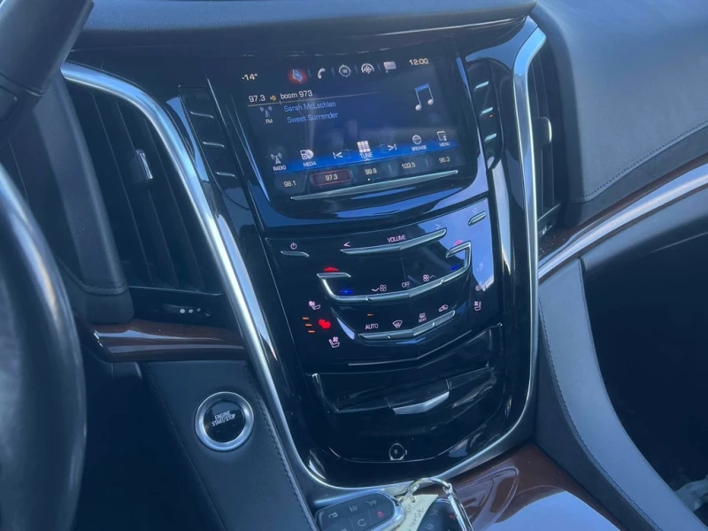 Cadillac Escalade * Premium Luxury * CARFAX * БЕЗ ПЪРВОНАЧАЛНА ВНОСК, снимка 9 - Автомобили и джипове - 53206729