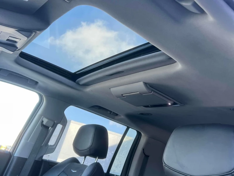 Cadillac Escalade * Premium Luxury * CARFAX * БЕЗ ПЪРВОНАЧАЛНА ВНОСК, снимка 11 - Автомобили и джипове - 53206729