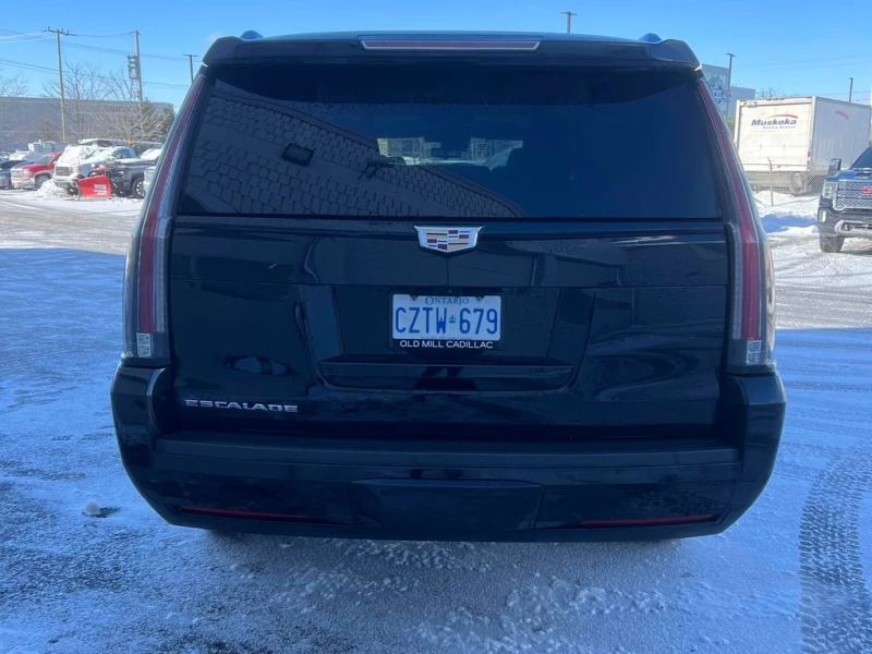 Cadillac Escalade * Premium Luxury * CARFAX * БЕЗ ПЪРВОНАЧАЛНА ВНОСК, снимка 4 - Автомобили и джипове - 53206729