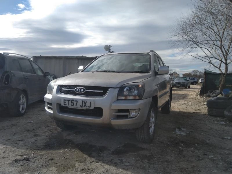 Kia Sportage 2.0CRDI 140к.с автомат , снимка 1 - Автомобили и джипове - 35590586