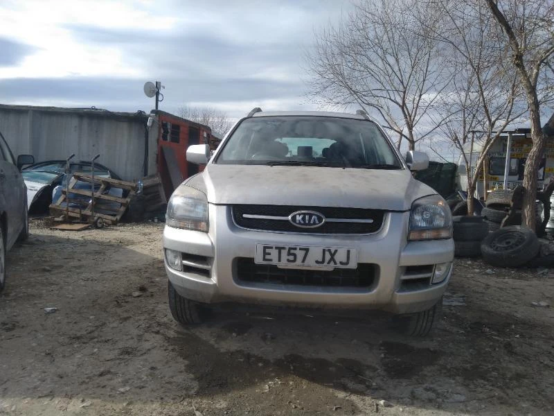 Kia Sportage 2.0CRDI 140к.с автомат , снимка 2 - Автомобили и джипове - 35590586