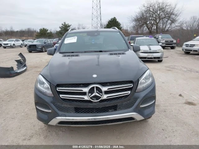 Mercedes-Benz GLE 350 4MATIC/Harman Kardon* Памет* Обдухв* , снимка 2 - Автомобили и джипове - 48618767