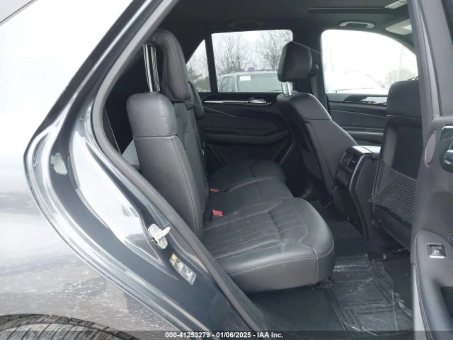 Mercedes-Benz GLE 350 4MATIC/Harman Kardon* Памет* Обдухв* , снимка 12 - Автомобили и джипове - 48618767