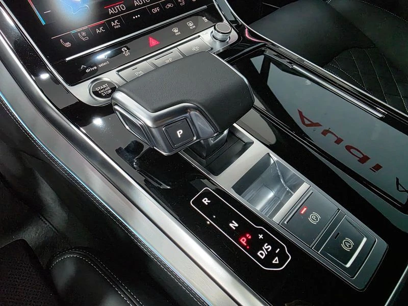 Audi Q7 3.0 DPX Automatic, снимка 9 - Автомобили и джипове - 55960641