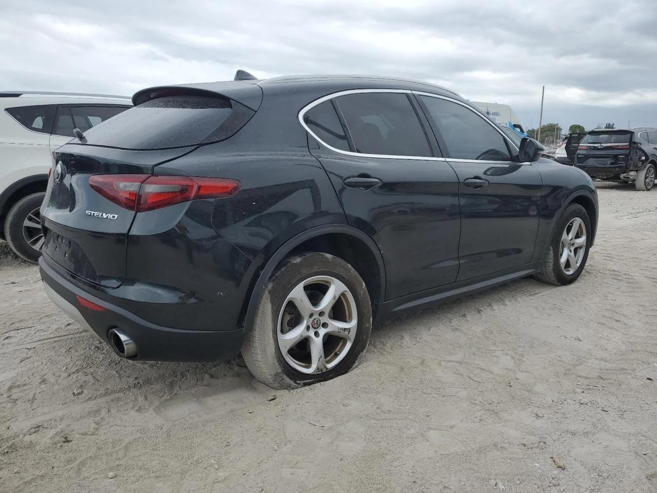 Alfa Romeo Stelvio STELVIO/4X4/ПЪЛНА СЕРВИЗНА ИСТОРИЯ!!! - изображение 4