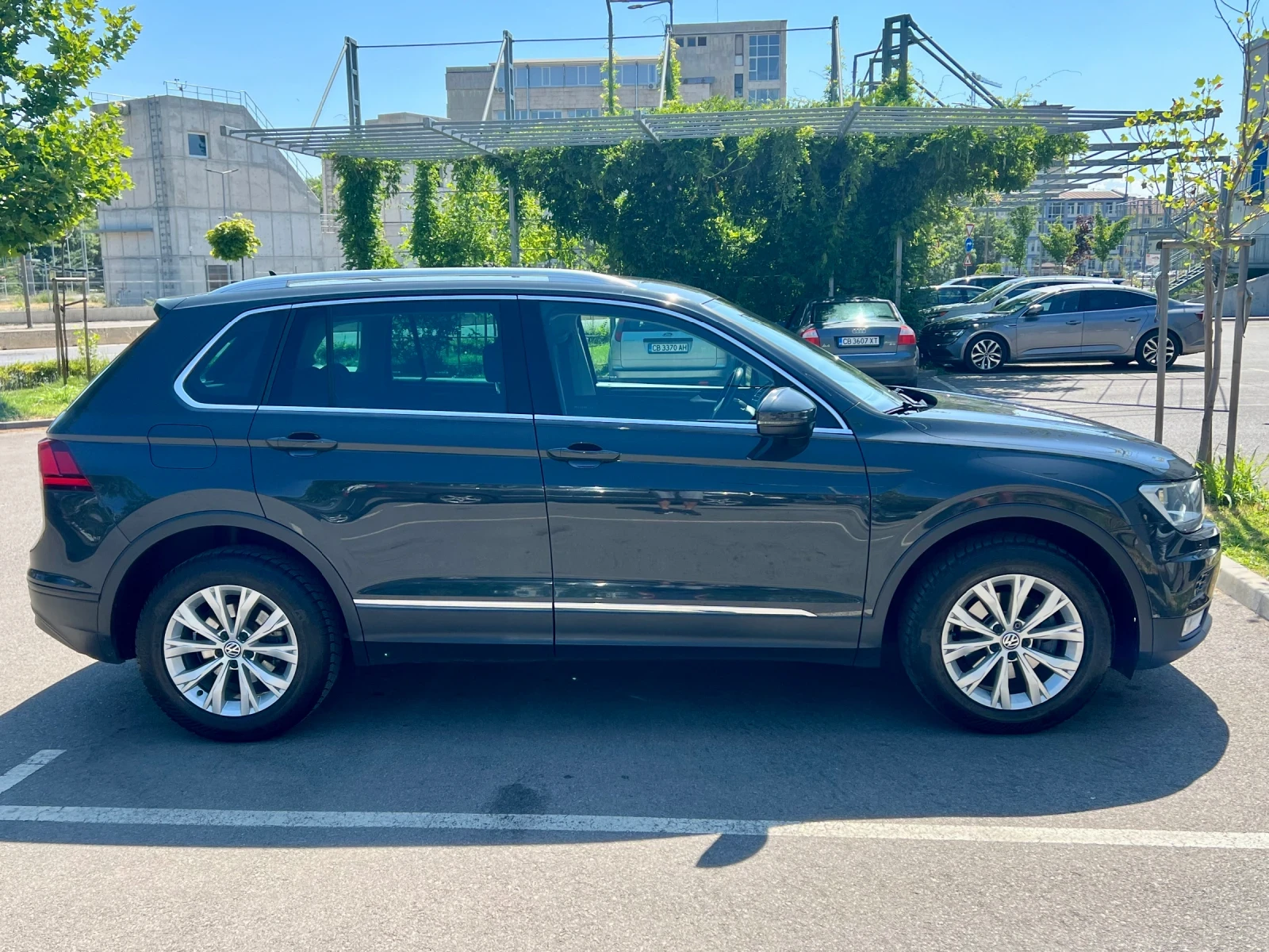 VW Tiguan  - изображение 6