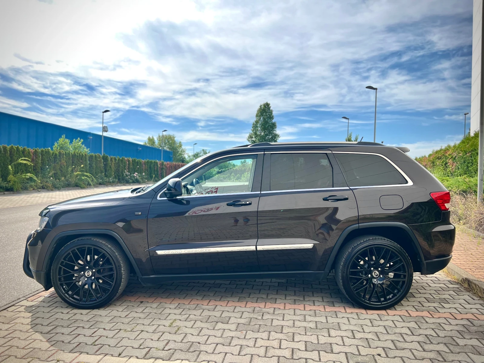 Jeep Grand cherokee 3.0CRD-Overland Лизинг през Уникредит  по 450лв  - изображение 4