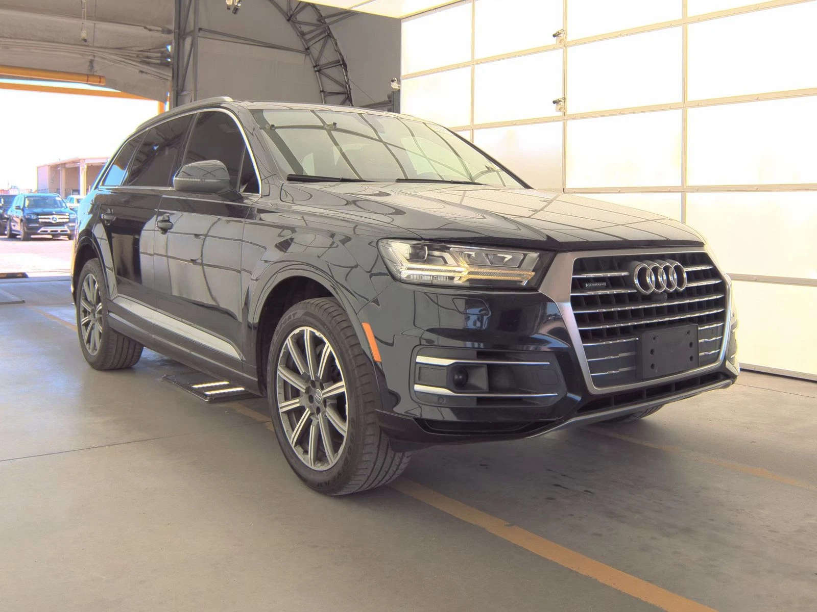 Audi Q7 Premium Plus* Matrix* Обдух* 360* Дистроник* Пано* - изображение 3