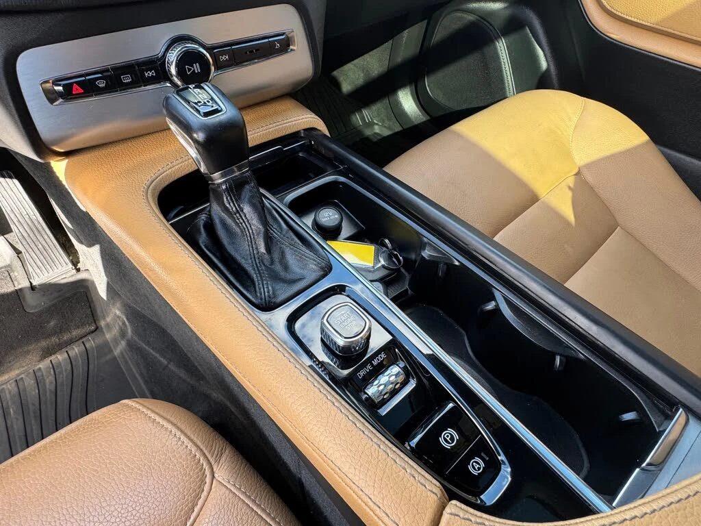 Volvo Xc90 T6 Momentum AWD* Lane Assist* 7-Seats* Keyless*  | Mobile.bg � ����������� 15