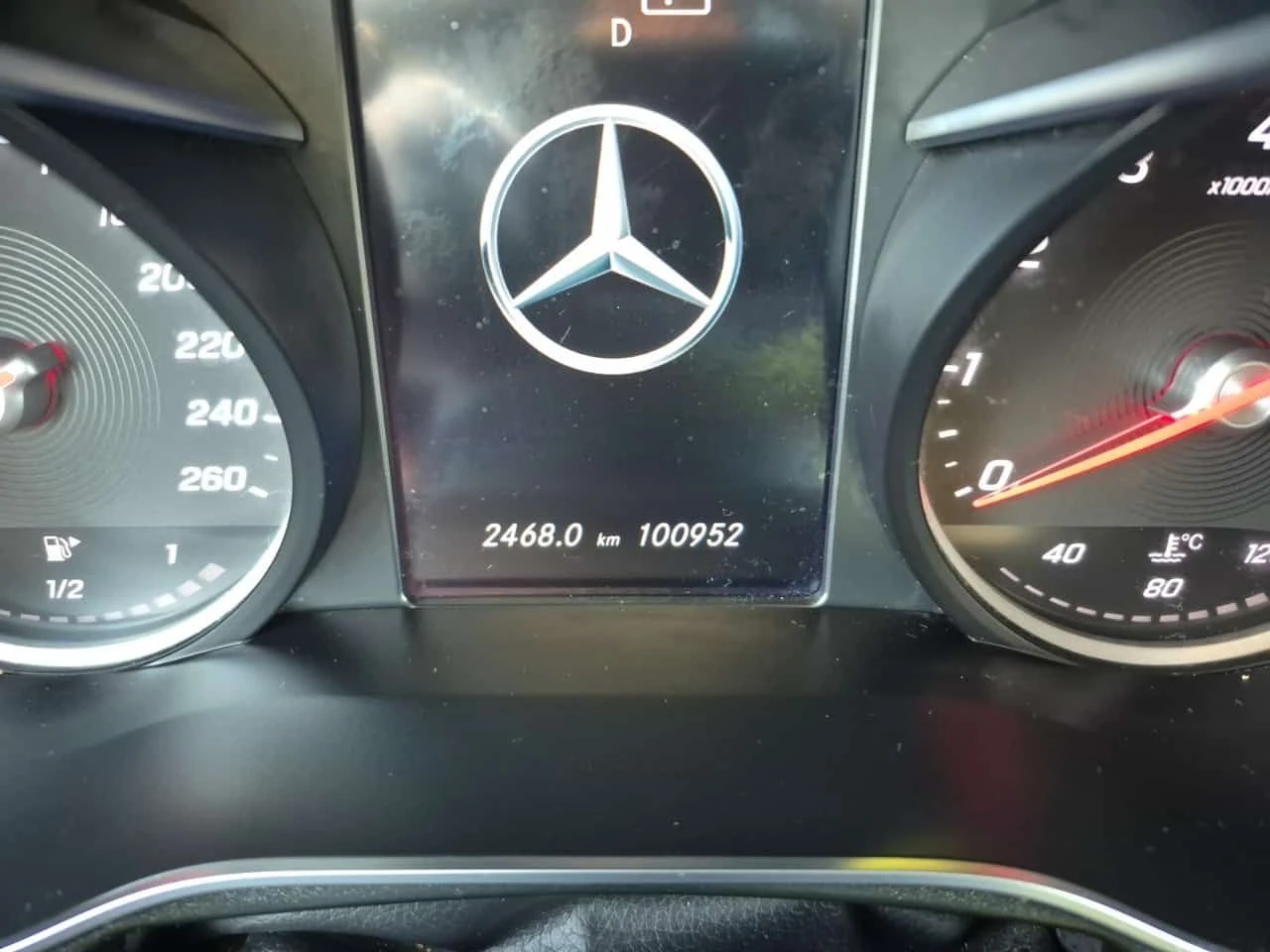 Mercedes-Benz GLC 300 4MATIC | PANO | 360 | KEYLESS | AMBIENT, снимка 10 - Автомобили и джипове - 53751489