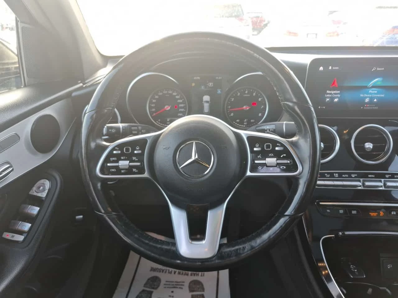 Mercedes-Benz GLC 300 4MATIC | PANO | 360 | KEYLESS | AMBIENT, снимка 12 - Автомобили и джипове - 53751489