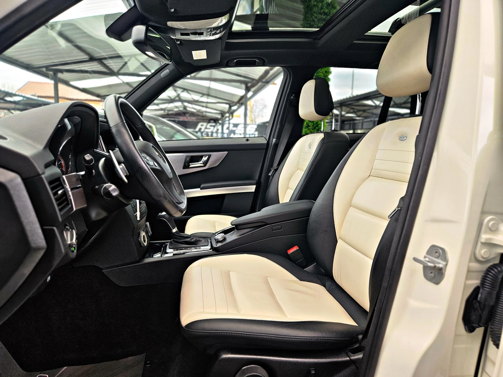 Mercedes-Benz GLK 320CDI/EDITION 1/AMG/DESIGNO/PANORAMA/ПОДГРЕВ/LI, снимка 15 - Автомобили и джипове - 53907672