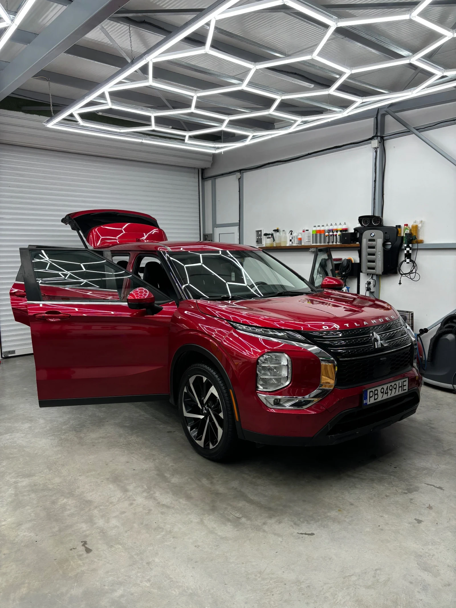 Mitsubishi Outlander, снимка 7 - Автомобили и джипове - 55040458