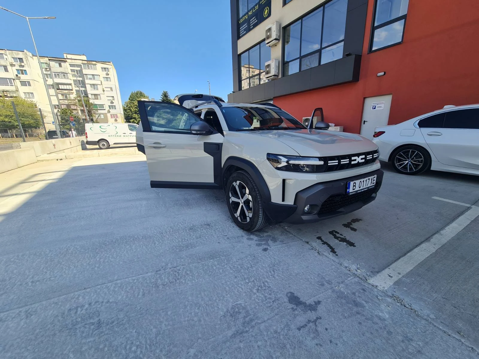 Dacia Duster, снимка 3 - Автомобили и джипове - 55677607