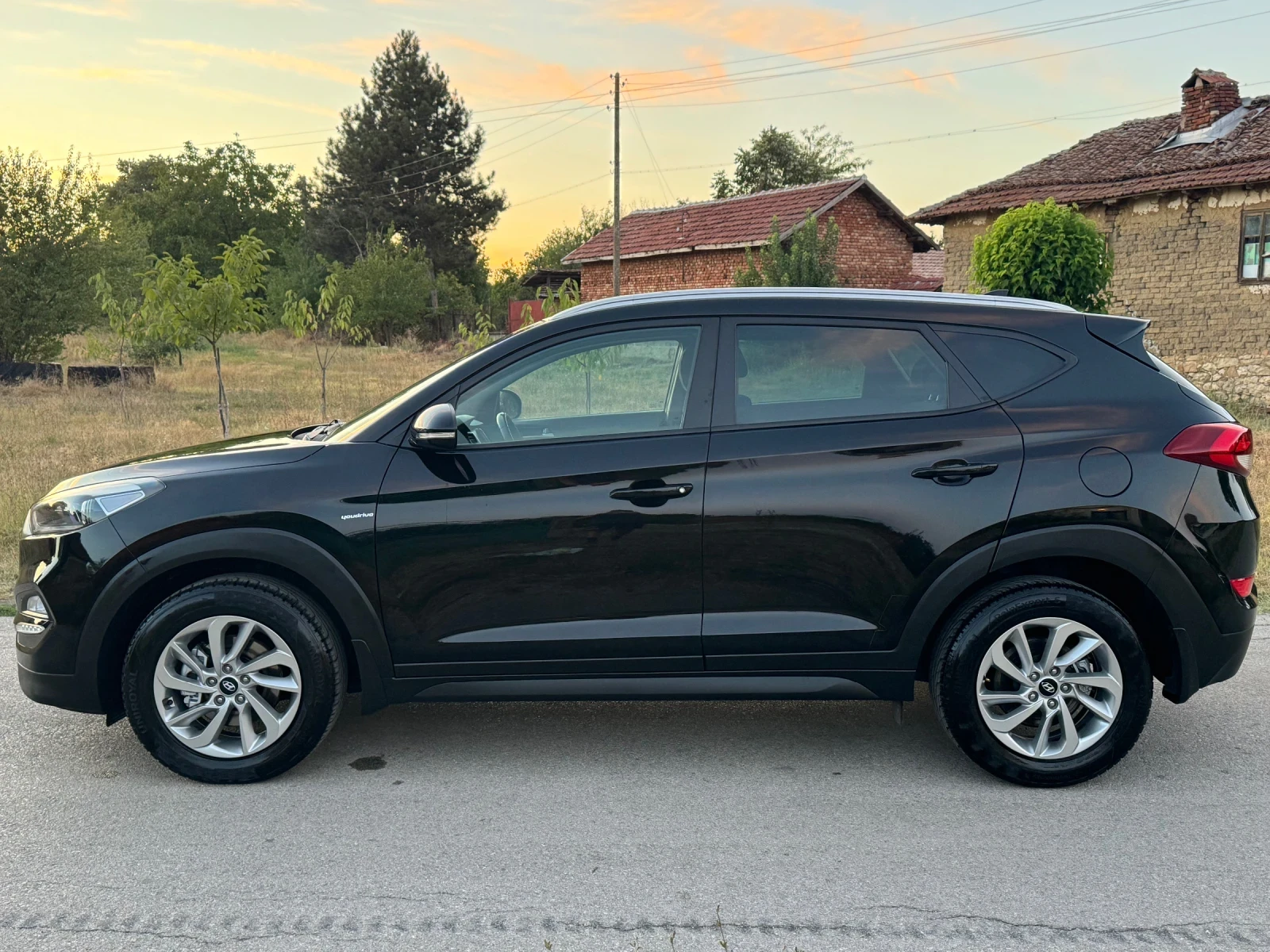 Hyundai Tucson 1.7CRDI;:Navi;:Подгрев;:, снимка 3 - Автомобили и джипове - 55957220