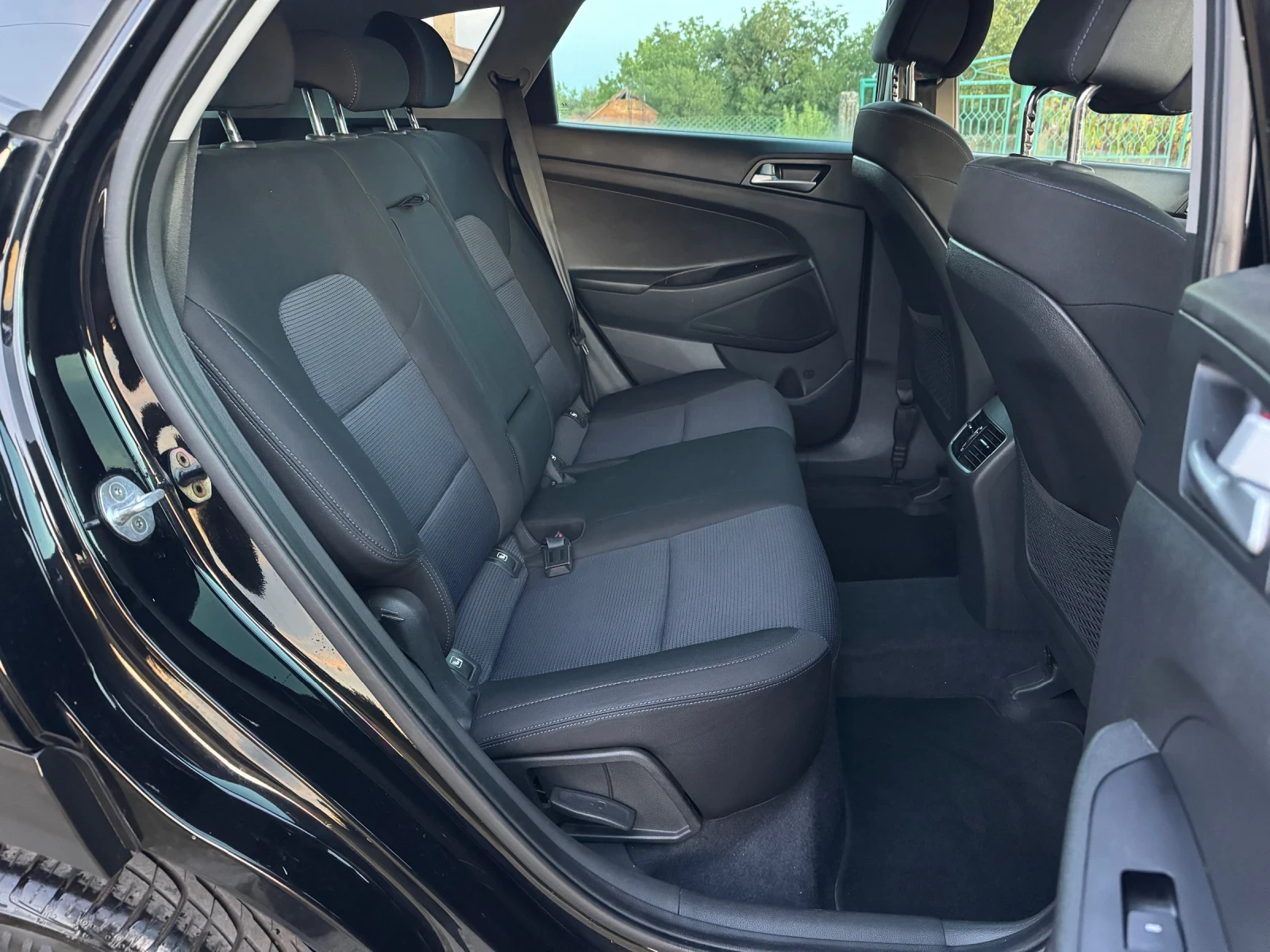 Hyundai Tucson 1.7CRDI;:Navi;:Подгрев;:, снимка 10 - Автомобили и джипове - 55957220