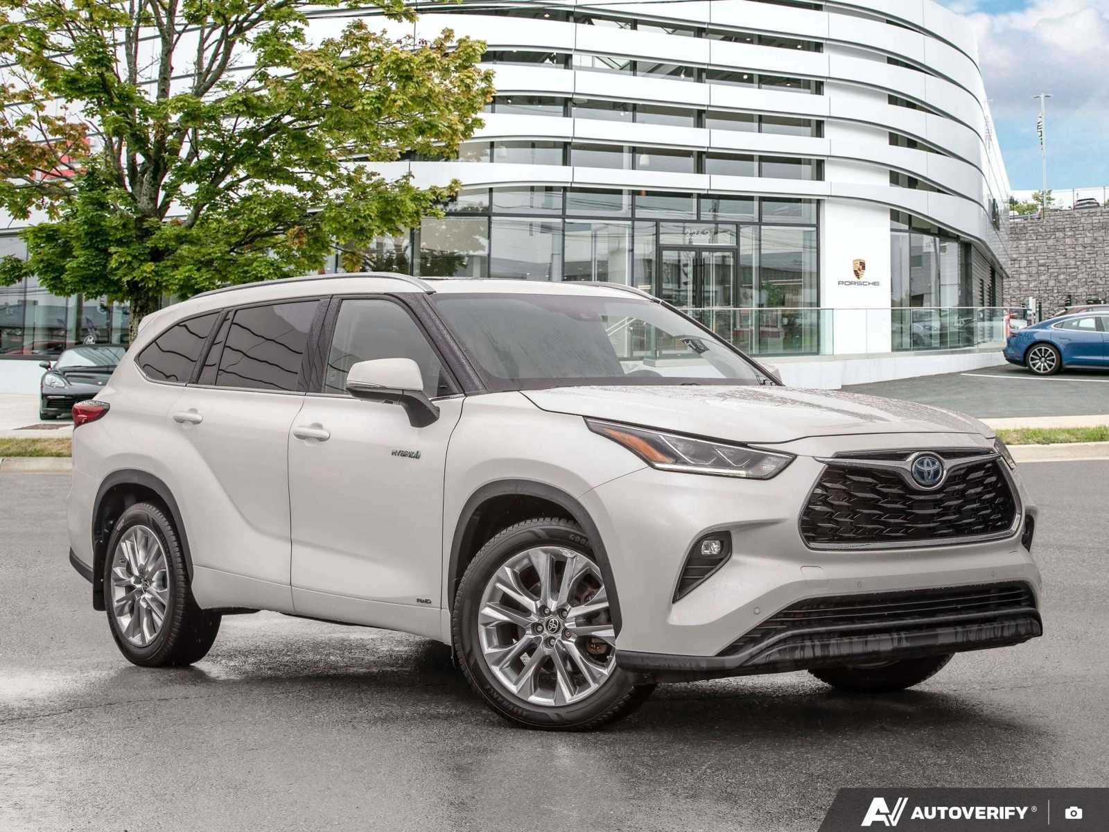 Toyota Highlander * Hybrid Limited * 4WD * 8 МЕСТА * CARFAX * , снимка 7 - Автомобили и джипове - 56137930
