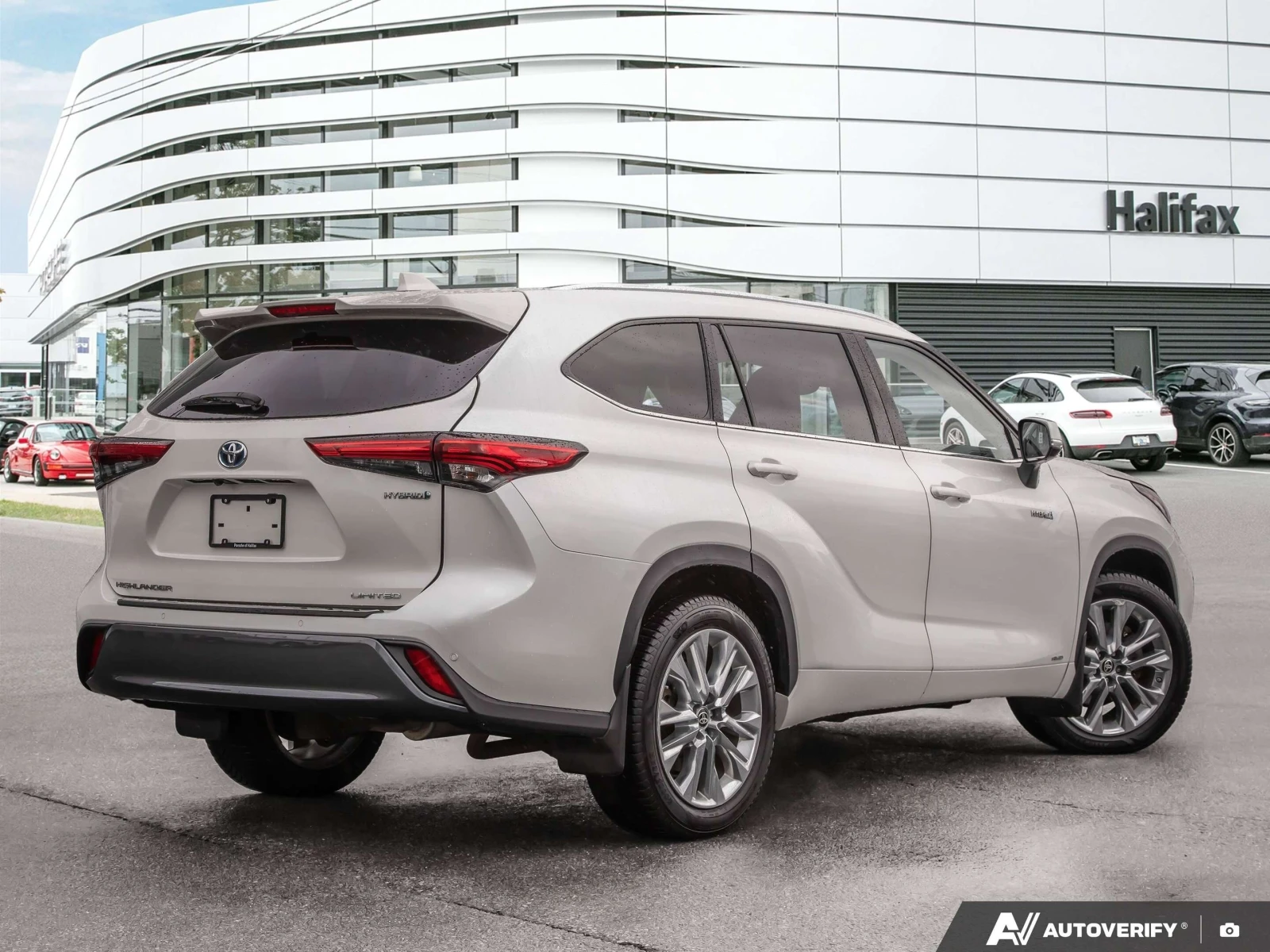 Toyota Highlander * Hybrid Limited * 4WD * 8 МЕСТА * CARFAX * , снимка 5 - Автомобили и джипове - 56137930