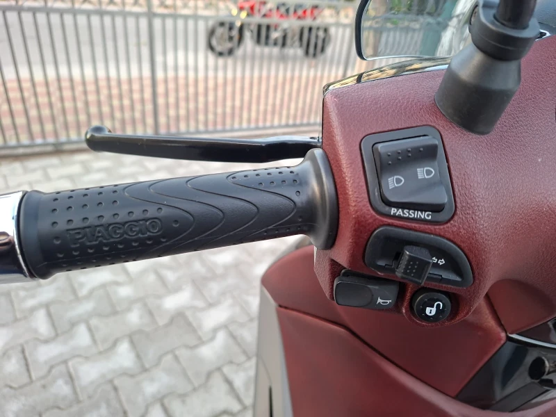 Piaggio Beverly 350 ABS LED TC , снимка 6 - Мотоциклети и мототехника - 52451265