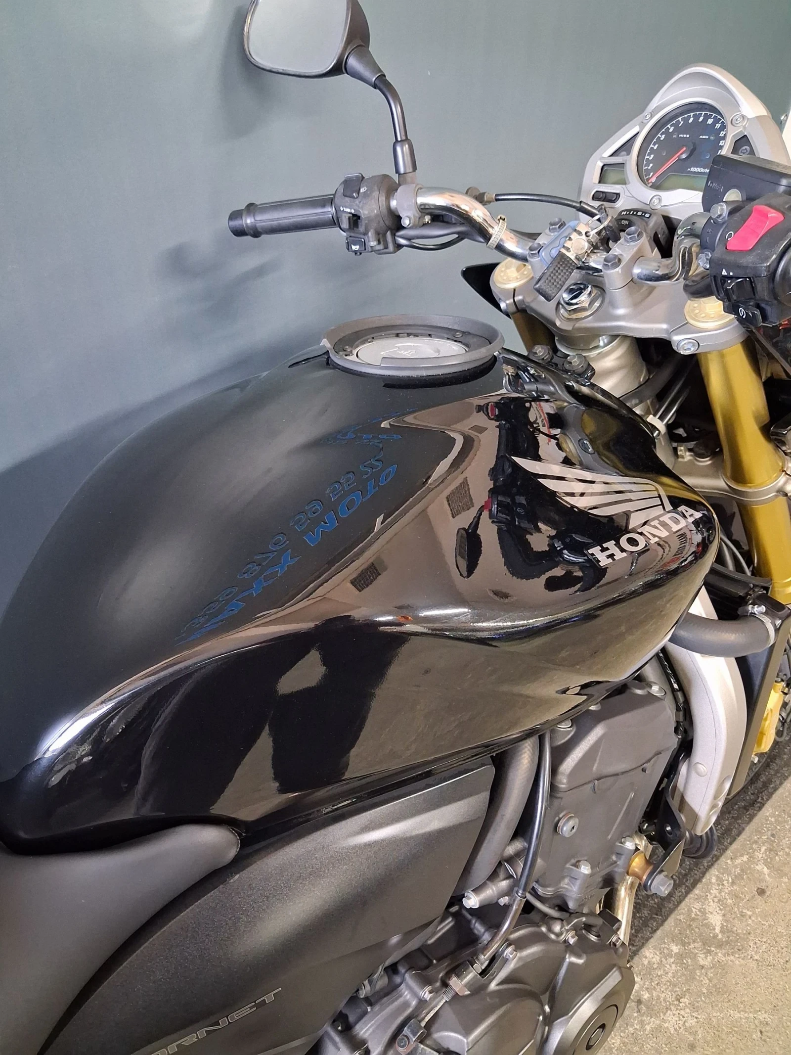 Honda Hornet 600i ABS, снимка 11 - Мотоциклети и мототехника - 54382295