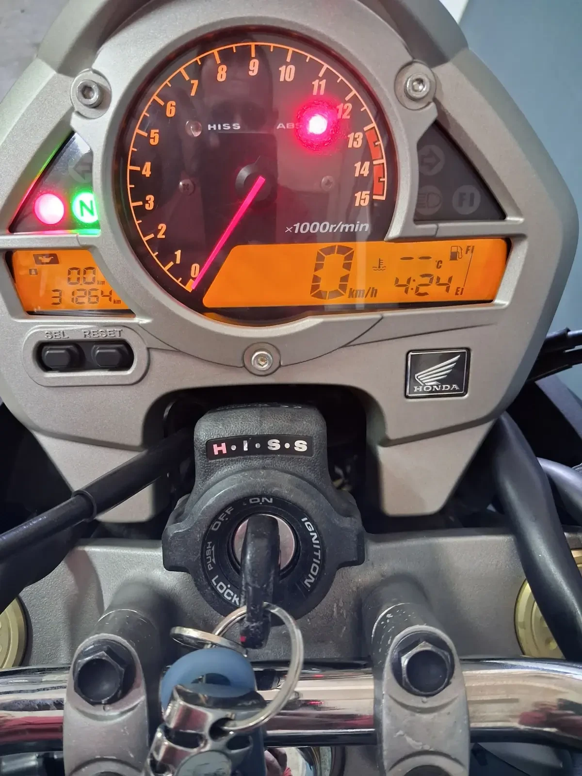 Honda Hornet 600i ABS, снимка 14 - Мотоциклети и мототехника - 54382295