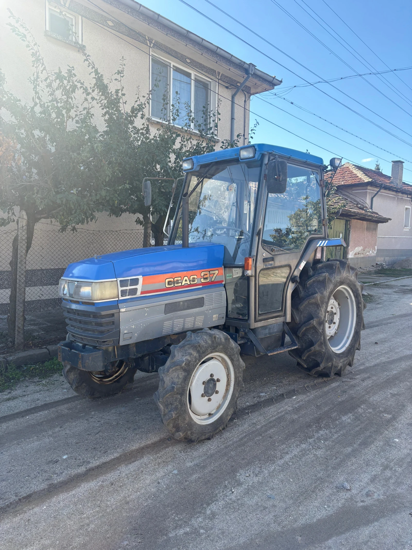 Трактор ISEKI Geas 37, снимка 4 - Селскостопанска техника - 56653991