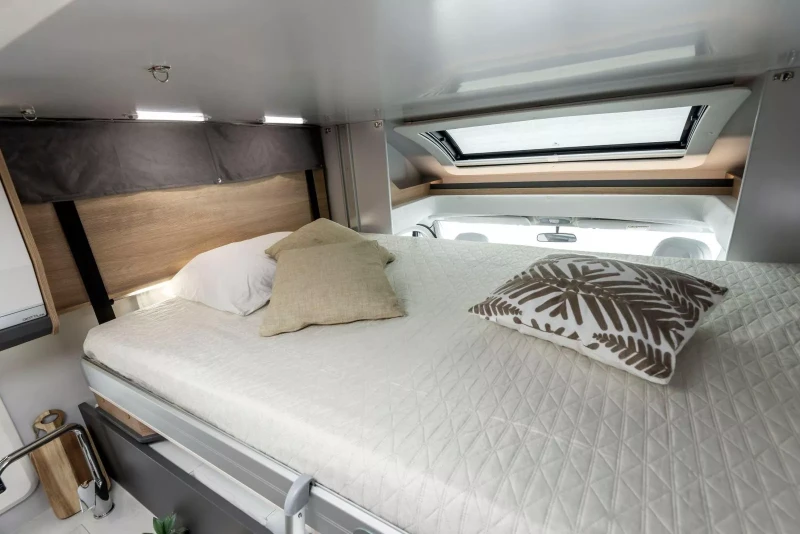 Кемпер Giottiline Toscan 74GC, снимка 6 - Каравани и кемпери - 53230462