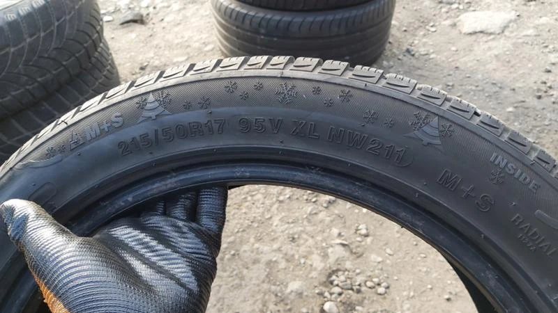 Гуми Зимни 215/50R17, снимка 9 - Гуми и джанти - 27723683