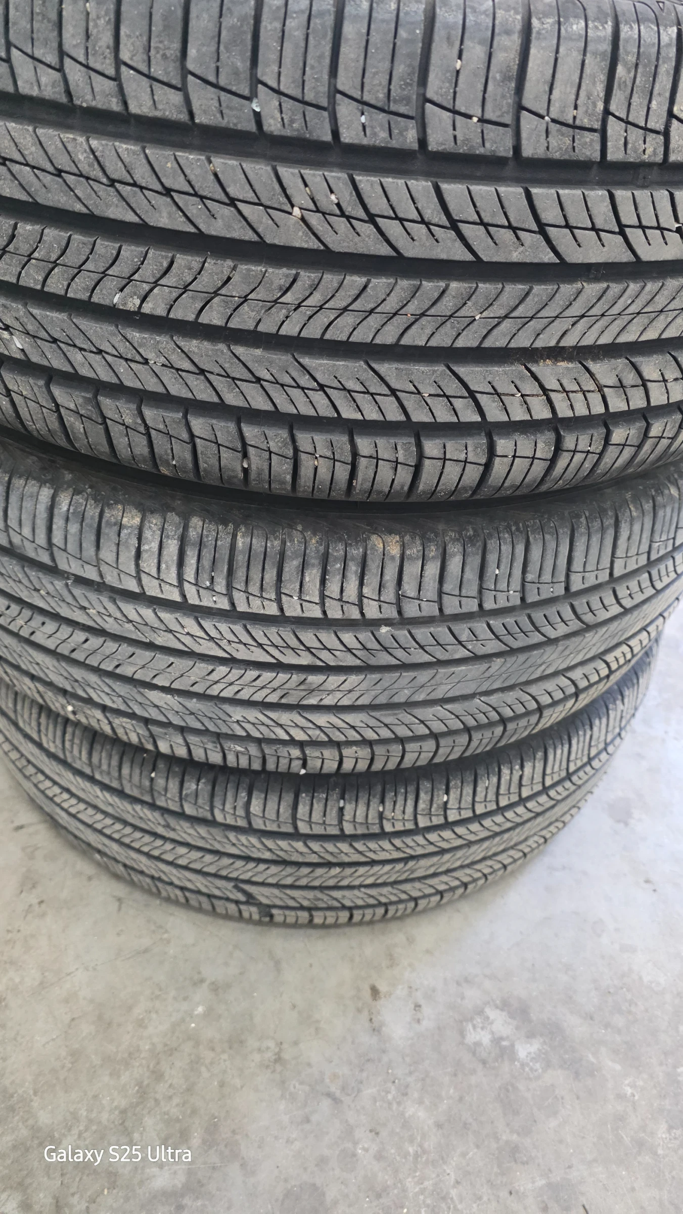 Гуми Всесезонни 235/60R18