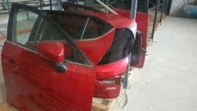 Mazda 3 1 5D, снимка 4