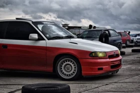 Opel Astra GSi, снимка 1
