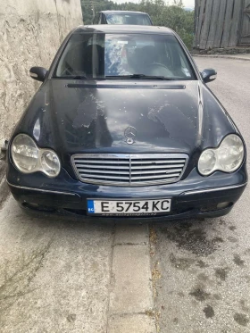     Mercedes-Benz C 220