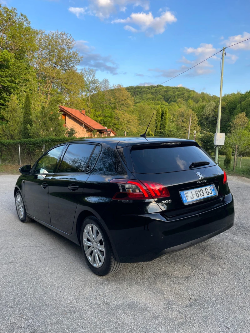 Peugeot 308 T9 Facelift 1.5 BlueHDI 130к.с. 64500км!, снимка 5 - Автомобили и джипове - 46878470