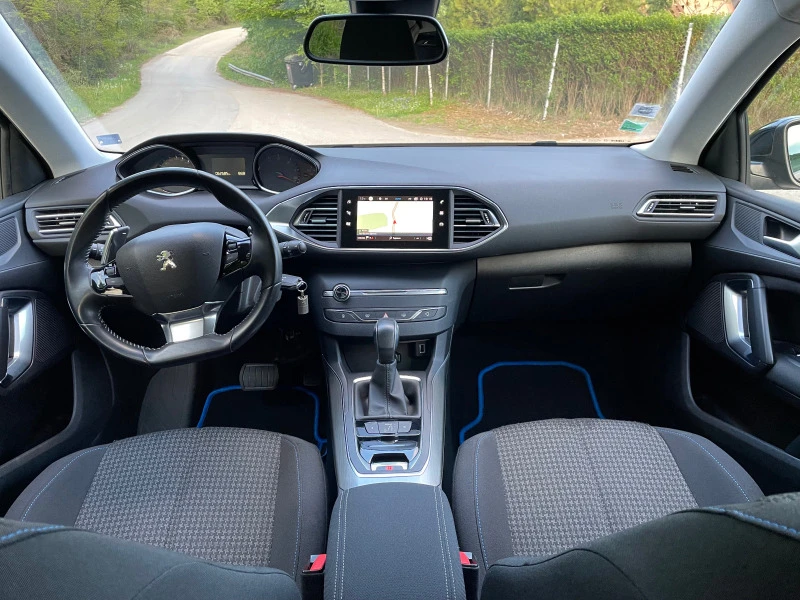 Peugeot 308 T9 Facelift 1.5 BlueHDI 130к.с. 64500км!, снимка 9 - Автомобили и джипове - 46878470