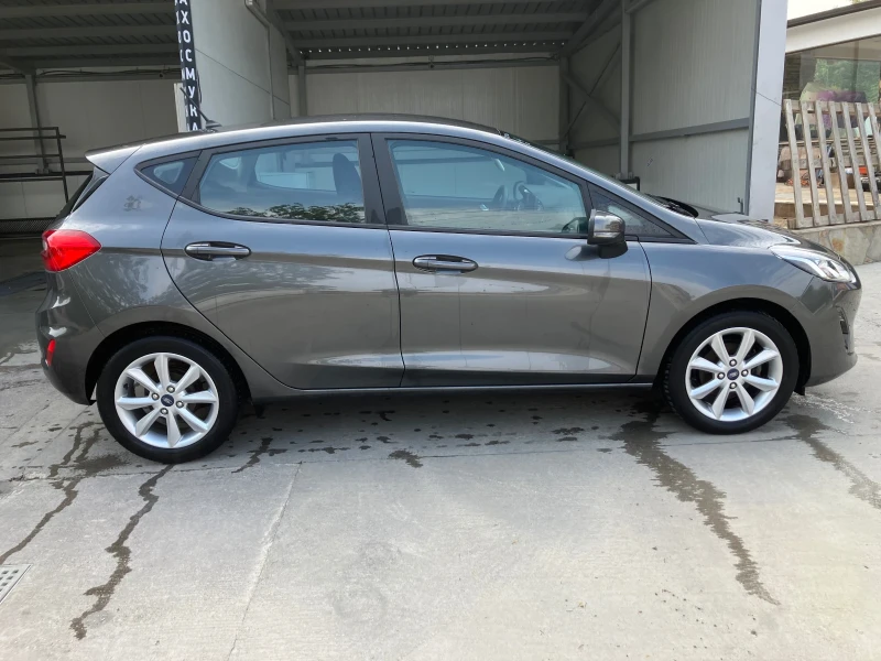 Ford Fiesta 1.1l, снимка 7 - Автомобили и джипове - 47159615