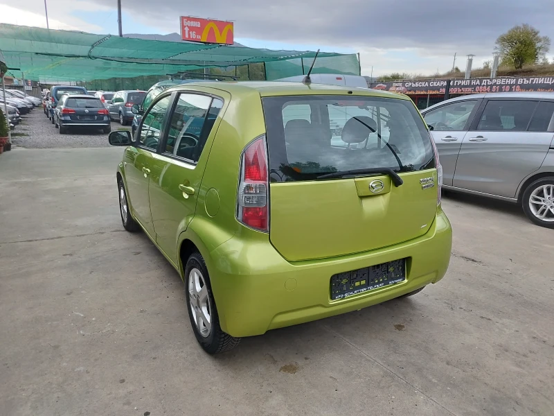 Daihatsu Sirion 1.3i 4х4, снимка 6 - Автомобили и джипове - 47464749