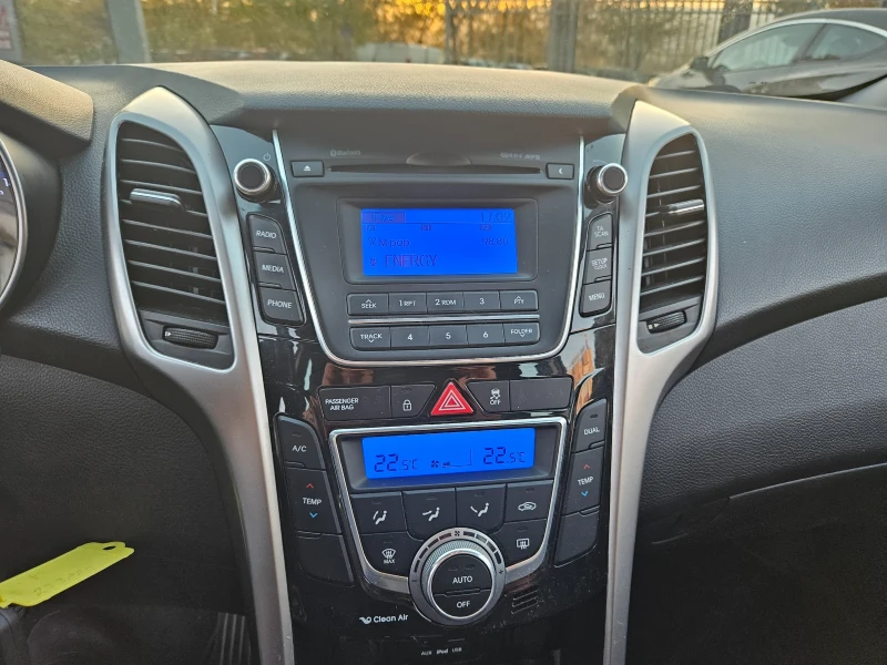 Hyundai I30 1.6CRDI E6, снимка 12 - Автомобили и джипове - 47721066