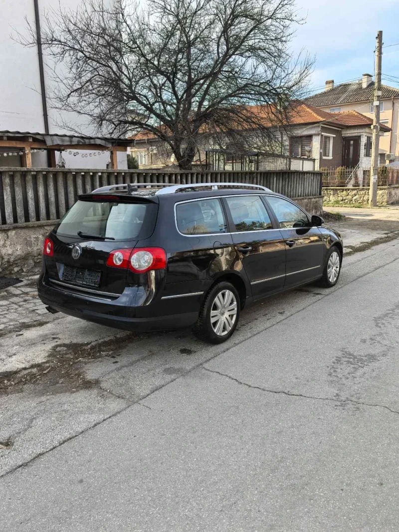 VW Passat 2.0 TDI Highline, снимка 5 - Автомобили и джипове - 48445640