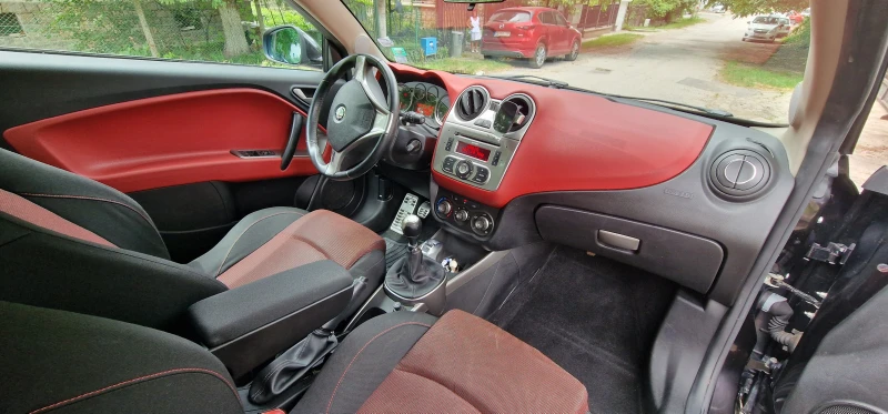 Alfa Romeo MiTo, снимка 12 - Автомобили и джипове - 48510802