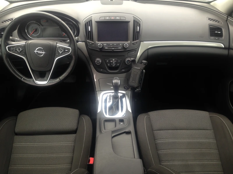 Opel Insignia FACE/LED1.6CDti/136/Automat/NAVI/SportsTourer/Eur6, снимка 14 - Автомобили и джипове - 49680895